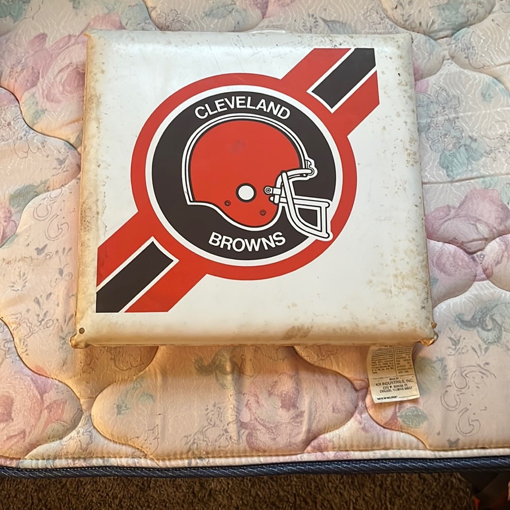 Vintage Cleveland browns seat cushion